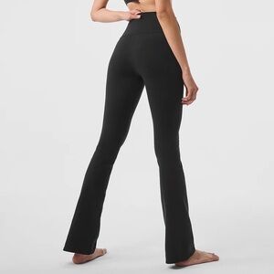 ALO yoga black flare/bootcut leggings